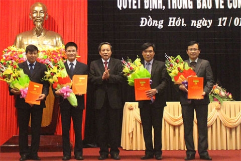 Công bố các Quyết định, thông báo về công tác cán bộ - 001